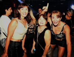 Foto de la galería: Con toda la animación del Dj Vaca, lo mejor de la primera Fiesta Retro y noche con amigos en el nuevo Espacio Gala 