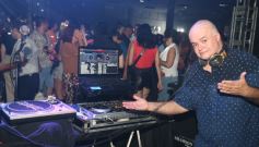 Foto de la galería: Con toda la animación del Dj Vaca, lo mejor de la primera Fiesta Retro y noche con amigos en el nuevo Espacio Gala 