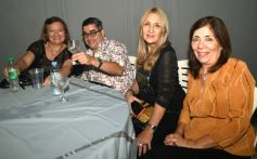 Foto de la galería: Con toda la animación del Dj Vaca, lo mejor de la primera Fiesta Retro y noche con amigos en el nuevo Espacio Gala 