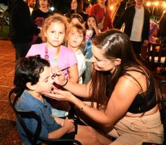 Foto de la galería: Brilla Sarita volvió a copar el encuentro familiar y de amigos con todo el disfrute que abrió en el Parque Paraguayo