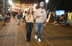 Foto de la galería: Brilla Sarita volvió a copar el encuentro familiar y de amigos con todo el disfrute que abrió en el Parque Paraguayo