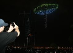 Foto de la galería: De la noche de premiación y el espectáculo de drones, parte de la celebración que sigue los 25 años de Misiones Online