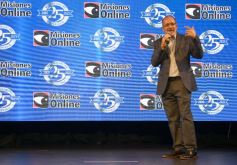 Foto de la galería: De la noche de premiación y el espectáculo de drones, parte de la celebración que sigue los 25 años de Misiones Online