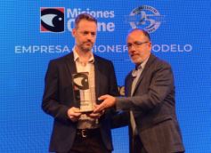 Foto de la galería: De la noche de premiación y el espectáculo de drones, parte de la celebración que sigue los 25 años de Misiones Online