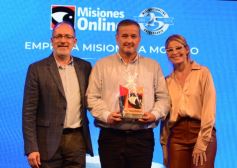 Foto de la galería: De la noche de premiación y el espectáculo de drones, parte de la celebración que sigue los 25 años de Misiones Online