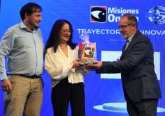 Foto de la galería: De la noche de premiación y el espectáculo de drones, parte de la celebración que sigue los 25 años de Misiones Online
