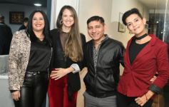 Foto de la galería: Celebrando los 100 años de El Territorio: brindis y reencuentro con amistades entrañables de la gran familia del Terri