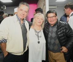 Foto de la galería: Celebrando los 100 años de El Territorio: brindis y reencuentro con amistades entrañables de la gran familia del Terri