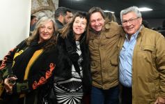 Foto de la galería: Celebrando los 100 años de El Territorio: brindis y reencuentro con amistades entrañables de la gran familia del Terri