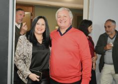 Foto de la galería: Celebrando los 100 años de El Territorio: brindis y reencuentro con amistades entrañables de la gran familia del Terri