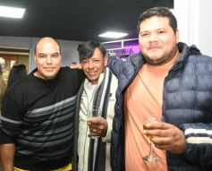 Foto de la galería: Celebrando los 100 años de El Territorio: brindis y reencuentro con amistades entrañables de la gran familia del Terri