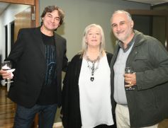 Foto de la galería: Celebrando los 100 años de El Territorio: brindis y reencuentro con amistades entrañables de la gran familia del Terri