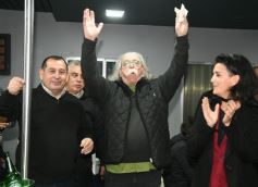 Foto de la galería: Celebrando los 100 años de El Territorio: brindis y reencuentro con amistades entrañables de la gran familia del Terri