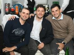 Foto de la galería: Celebrando los 100 años de El Territorio: brindis y reencuentro con amistades entrañables de la gran familia del Terri