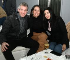 Foto de la galería: Celebrando los 100 años de El Territorio: brindis y reencuentro con amistades entrañables de la gran familia del Terri