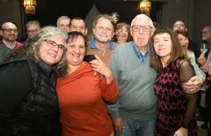 Foto de la galería: Con el festejo del centenario: ex compañeros y amigos de El Territorio en un encuentro de camaradería en Mendieta