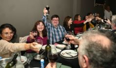 Foto de la galería: Con el festejo del centenario: ex compañeros y amigos de El Territorio en un encuentro de camaradería en Mendieta