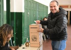 Foto de la galería: Elecciones del 8 de junio: trabajo, alegría y encuentro marcaron parte de la jornada electoral que se vivió en Posadas