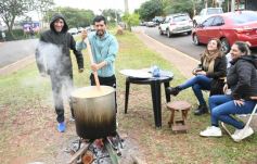 Foto de la galería: Elecciones del 8 de junio: trabajo, alegría y encuentro marcaron parte de la jornada electoral que se vivió en Posadas