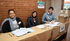 Foto de la galería: Elecciones del 8 de junio: trabajo, alegría y encuentro marcaron parte de la jornada electoral que se vivió en Posadas