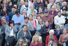 Foto de la galería: En honor a Fátima: con promesas y agradecimientos, los fieles cumplieron otra gran manifestación de fe a la Virgen