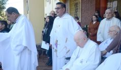 Foto de la galería: En honor a Fátima: con promesas y agradecimientos, los fieles cumplieron otra gran manifestación de fe a la Virgen