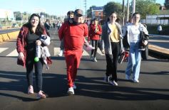 Foto de la galería: En honor a Fátima: con promesas y agradecimientos, los fieles cumplieron otra gran manifestación de fe a la Virgen
