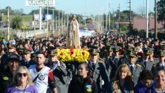 Foto de la galería: En honor a Fátima: con promesas y agradecimientos, los fieles cumplieron otra gran manifestación de fe a la Virgen