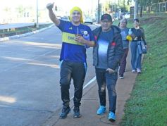 Foto de la galería: En honor a Fátima: con promesas y agradecimientos, los fieles cumplieron otra gran manifestación de fe a la Virgen