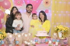 Foto de la galería: El primer añito de Melody Toledo Graf se vivió con el especial festejo y toda la alegría familiar