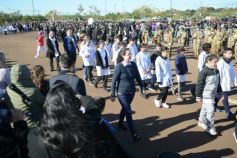 Foto de la galería: El Municipio de Garupá celebró sus 83 años con su tradicional desfile y reconocimiento a vecinos históricos