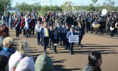 Foto de la galería: El Municipio de Garupá celebró sus 83 años con su tradicional desfile y reconocimiento a vecinos históricos