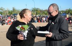 Foto de la galería: El Municipio de Garupá celebró sus 83 años con su tradicional desfile y reconocimiento a vecinos históricos