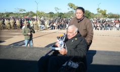 Foto de la galería: El Municipio de Garupá celebró sus 83 años con su tradicional desfile y reconocimiento a vecinos históricos