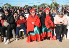 Foto de la galería: El Municipio de Garupá celebró sus 83 años con su tradicional desfile y reconocimiento a vecinos históricos