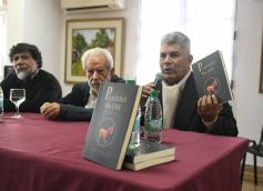 Foto de la galería: Logro cultural con sello misionero: presentaron la edición en guarani de "Platero y Yo" en Posadas