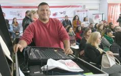 Foto de la galería: Logro cultural con sello misionero: presentaron la edición en guarani de "Platero y Yo" en Posadas