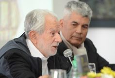 Foto de la galería: Logro cultural con sello misionero: presentaron la edición en guarani de "Platero y Yo" en Posadas