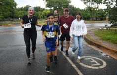 Foto de la galería: Maratón en El Brete: todo el entusiasmo compartido por familias y amigos en el día del autismo