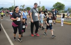 Foto de la galería: Maratón en El Brete: todo el entusiasmo compartido por familias y amigos en el día del autismo