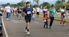 Foto de la galería: Maratón en El Brete: todo el entusiasmo compartido por familias y amigos en el día del autismo