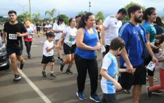 Foto de la galería: Maratón en El Brete: todo el entusiasmo compartido por familias y amigos en el día del autismo