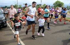 Foto de la galería: Maratón en El Brete: todo el entusiasmo compartido por familias y amigos en el día del autismo