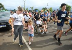 Foto de la galería: Maratón en El Brete: todo el entusiasmo compartido por familias y amigos en el día del autismo