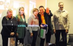 Foto de la galería: Ruta Arte en Posadas: el reconocido artista misionero Andrés Paredes dio inicio a esta iniciativa en el Cambas