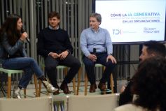 Foto de la galería: IA aplicada: presentaron en Silicon Misiones una propuesta de inteligencia artificial para soluciones en empresas