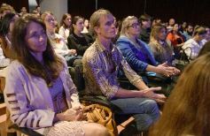 Foto de la galería: Ricky Sarkany en Posadas: el consagrado referente de la moda trajo su experiencia a la industria creativa misionera