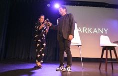 Foto de la galería: Ricky Sarkany en Posadas: el consagrado referente de la moda trajo su experiencia a la industria creativa misionera