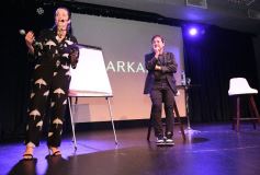 Foto de la galería: Ricky Sarkany en Posadas: el consagrado referente de la moda trajo su experiencia a la industria creativa misionera