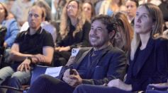 Foto de la galería: Ricky Sarkany en Posadas: el consagrado referente de la moda trajo su experiencia a la industria creativa misionera